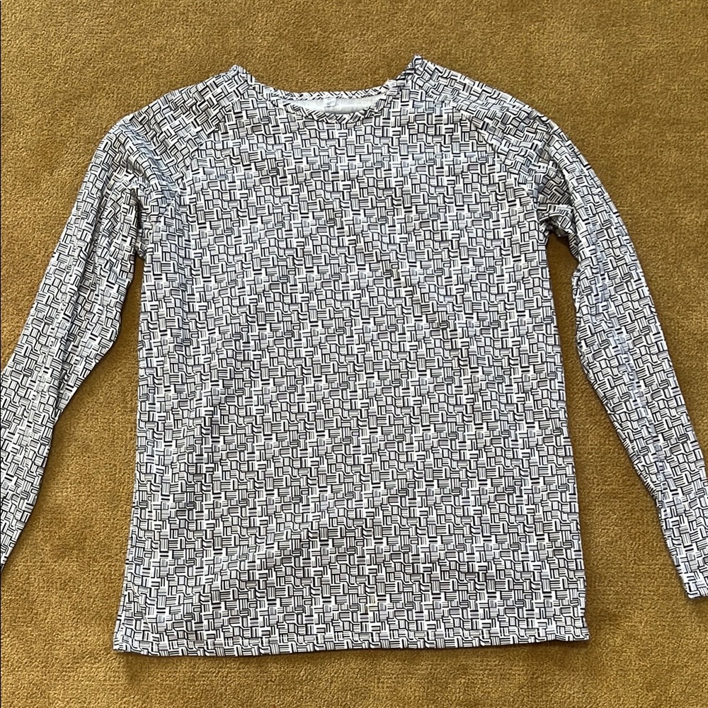 Black and White Geometric Long Sleeve Top